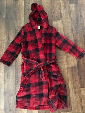Boys Thereabouts Red and Black Buffalo Plaid Hooded Robe